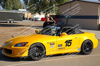 media/Oct-29-2022-CalClub SCCA (Sat) [[e05833b2e9]]/Around the Pits/